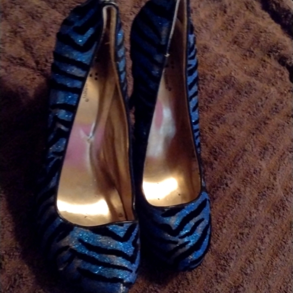Shi shoes
